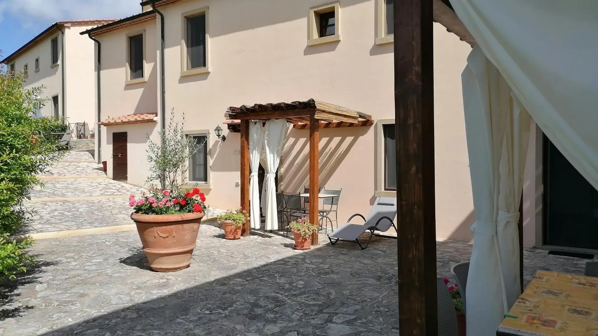 Residence Il Monastero Pomarance 0*,  Italy